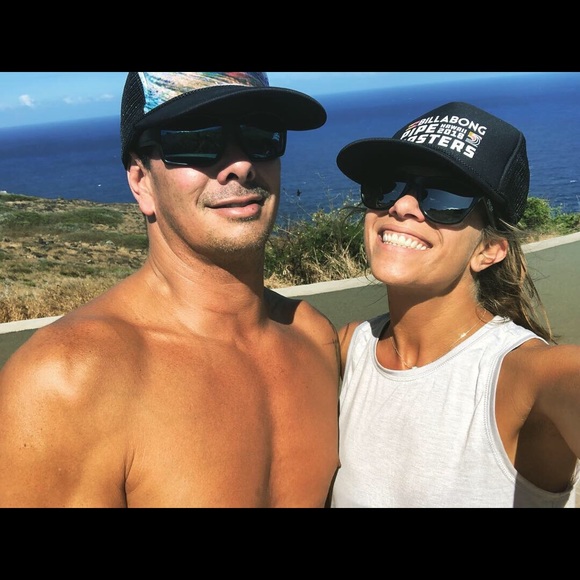 Meet your Posher, Nicole - Picture 2 of 6